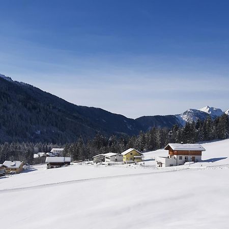 Apartment Haus Adrian Wald am Arlberg Exterior foto