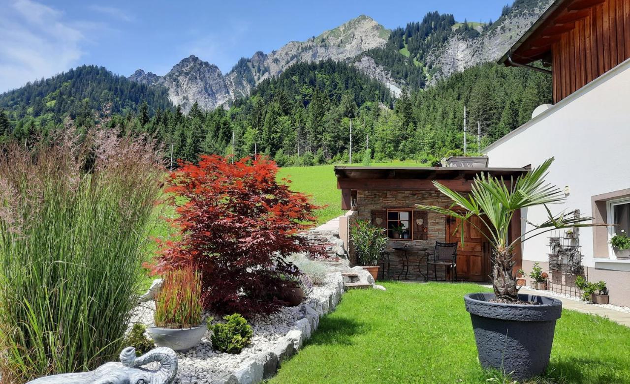 Apartment Haus Adrian Wald am Arlberg Exterior foto