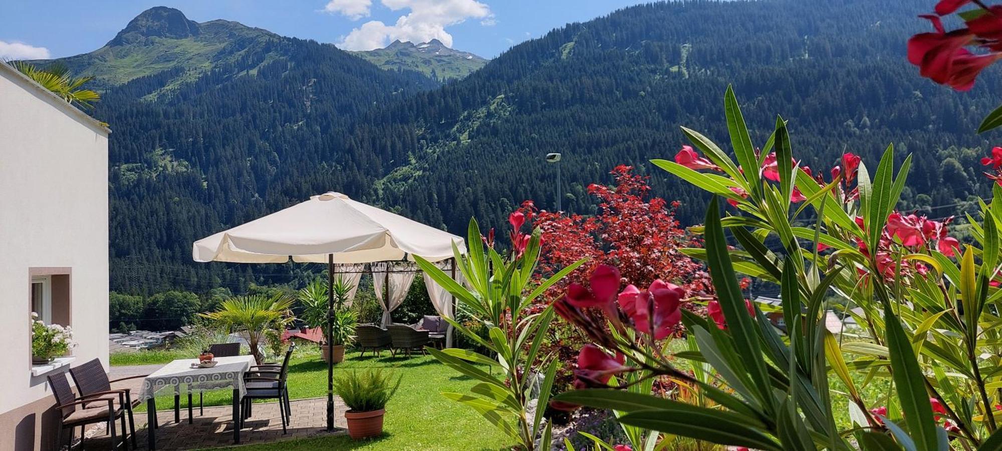 Apartment Haus Adrian Wald am Arlberg Exterior foto