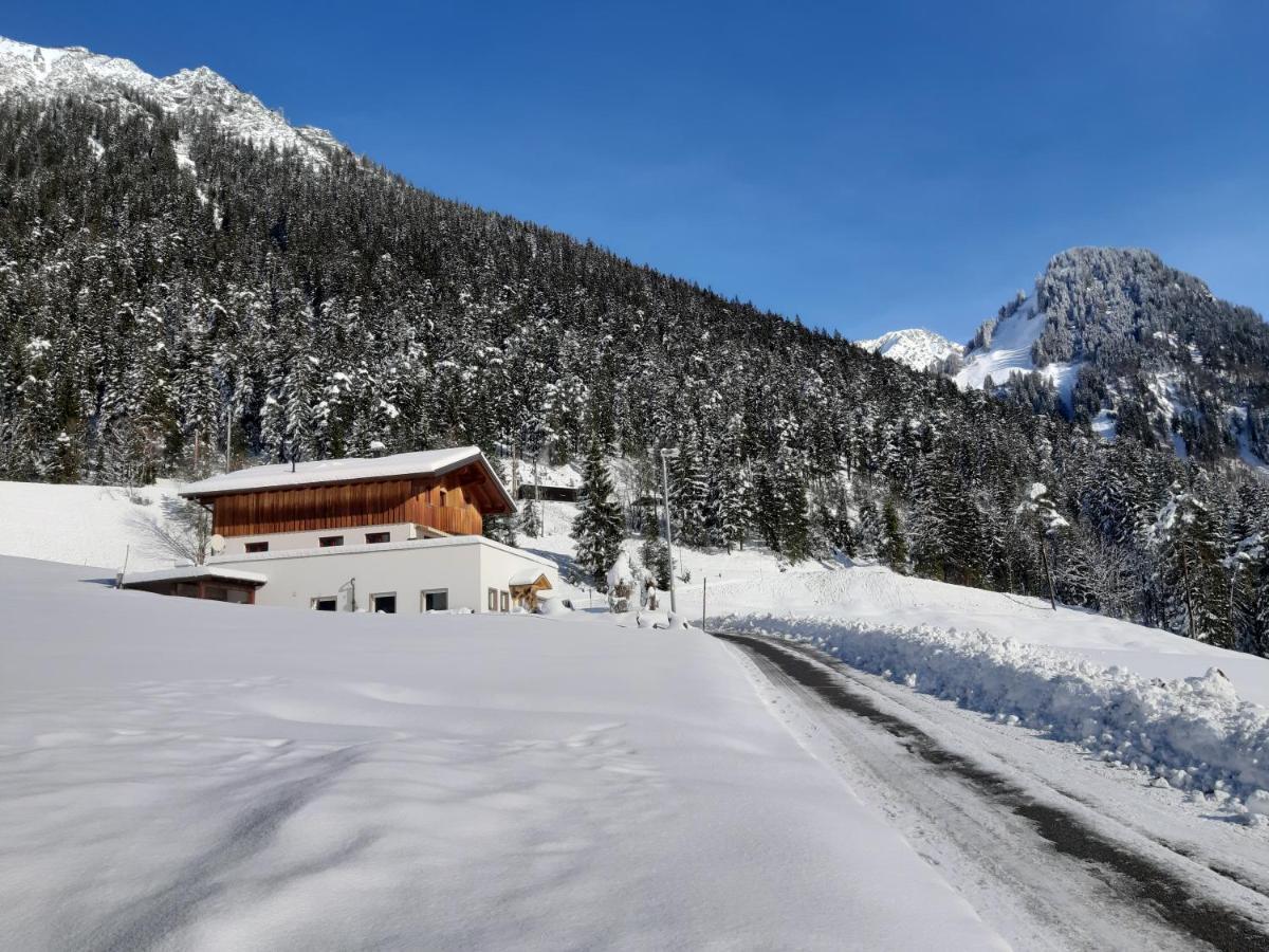 Apartment Haus Adrian Wald am Arlberg Exterior foto